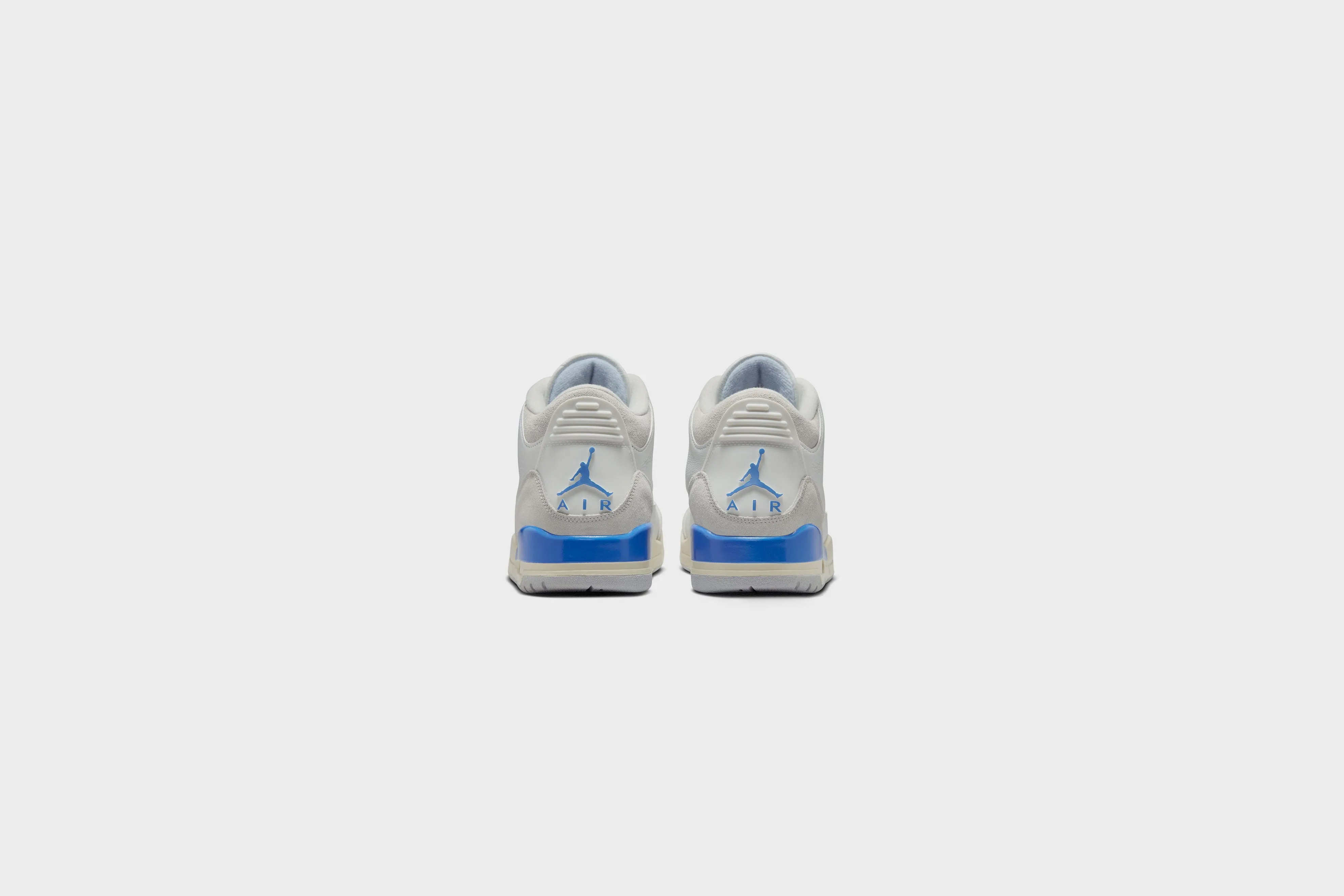 Air Jordan 3 Retro (Summit White/Hydrogen Blue)
