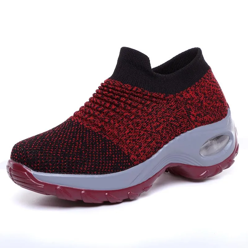 Casual breathable soft-soled woven shoes