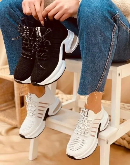 Casual Sneakers