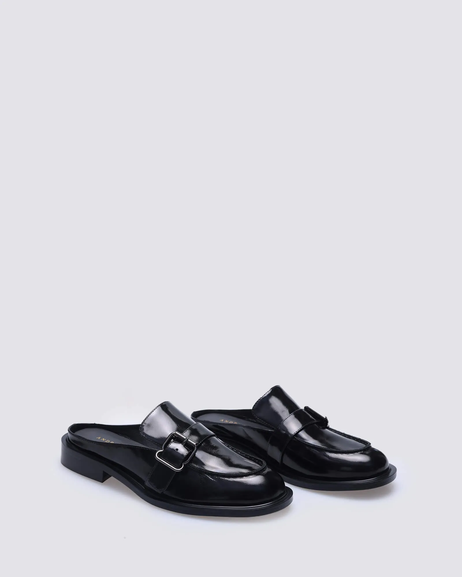 JIMMY SLIDES BLACK OIL LEATHER