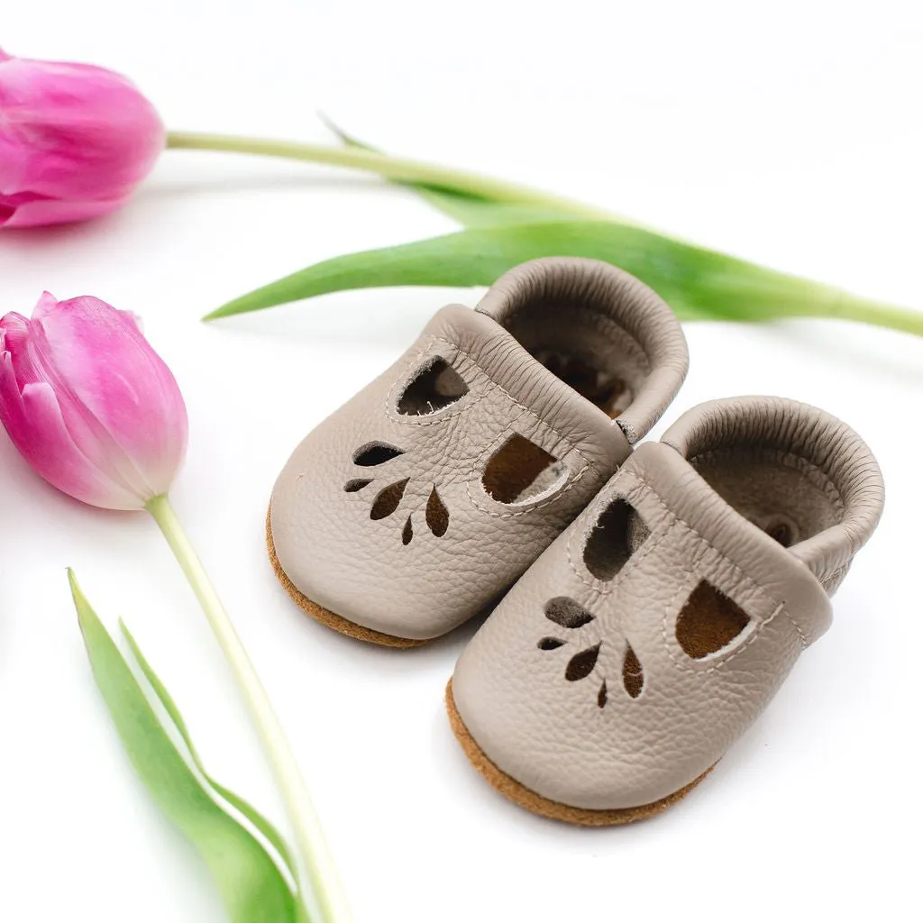LOTUS T-strap Leather Baby and Toddler Shoes - Beige