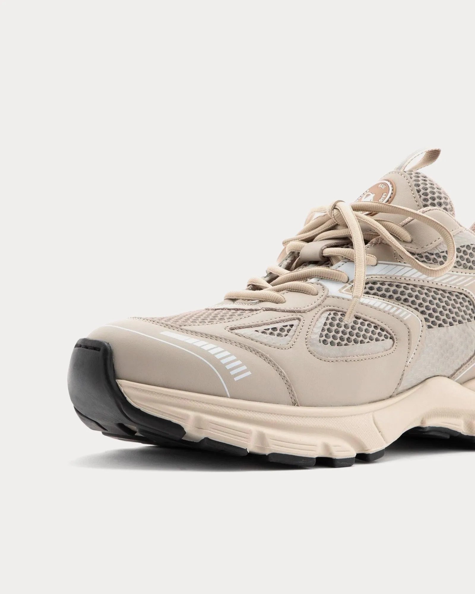 Marathon Runner Beige / Silver Low Top Sneakers
