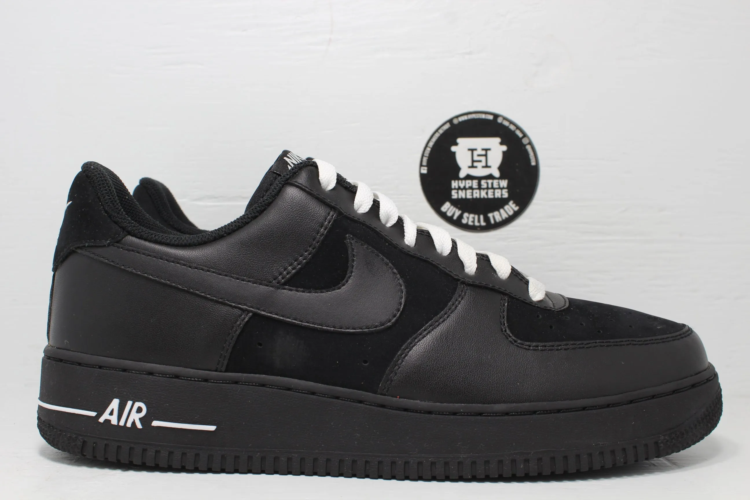 Nike Air Force 1 '07 Black Suede