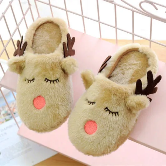 Reindeer Printed Slipper: Festive, Comfortable, Indoor/Outdoor
