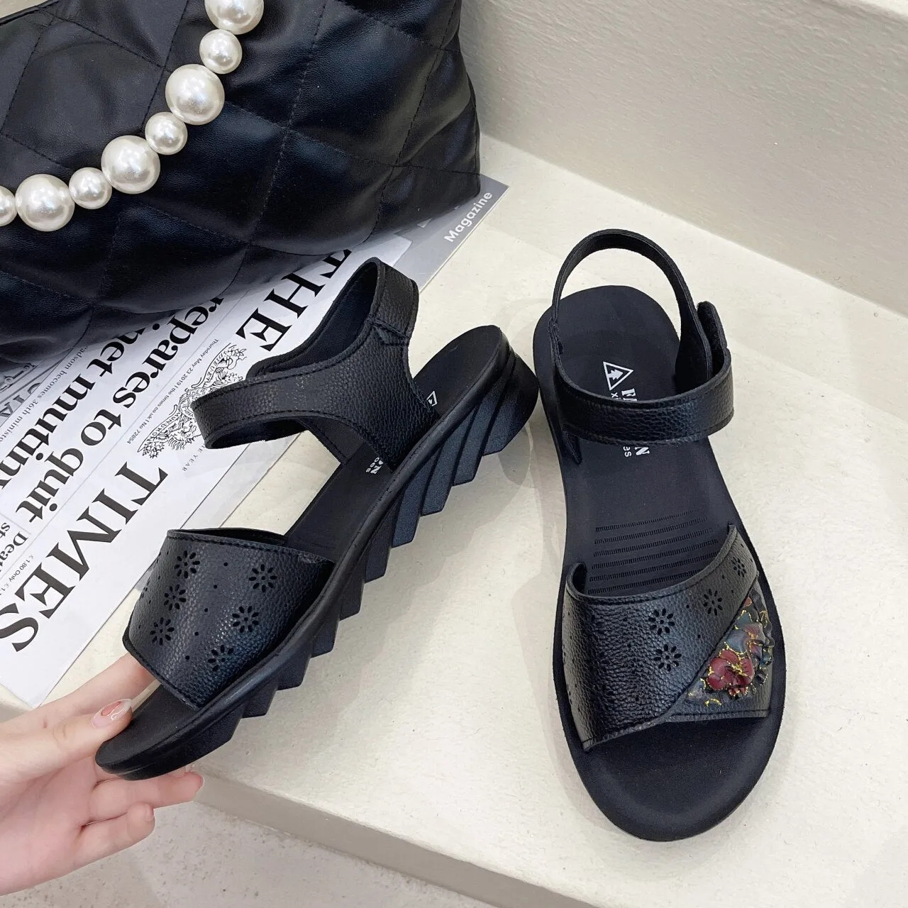 Summer Women Soft Leather Soft Casual Sandals