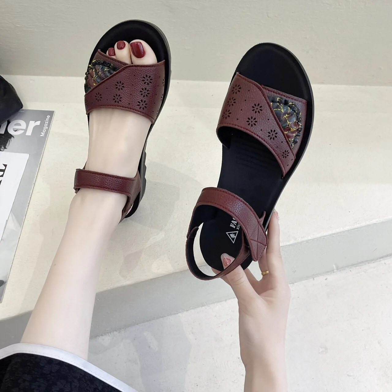 Summer Women Soft Leather Soft Casual Sandals