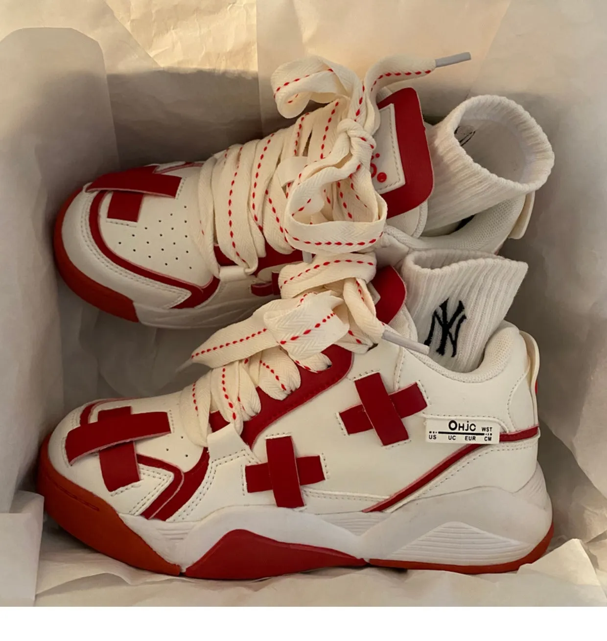 White red casual sneakers  KF83868
